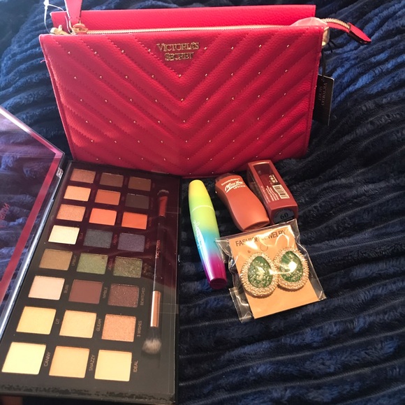 Vs crossbody and makeup